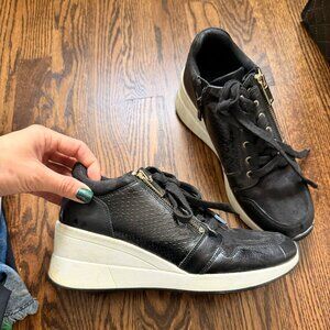 Black Wedge Sneakers with Side Zipper – Size US 9